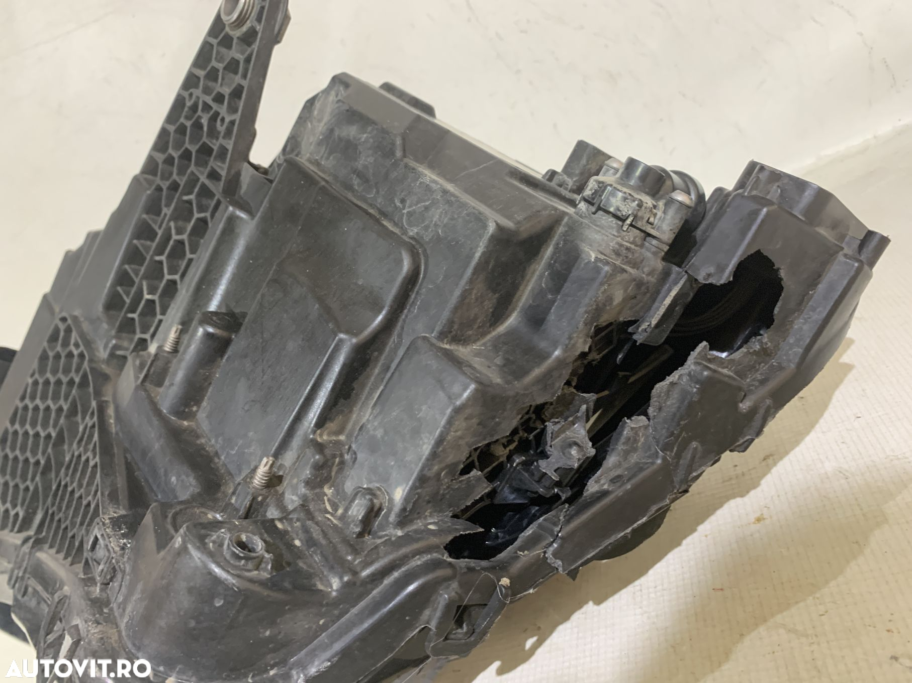Far dreapta xenon adaptiv, Skoda Superb 3, facelift, 2019, 2020, 2021, 2022, 2023, cod origine OE 3V1941016D. - 3