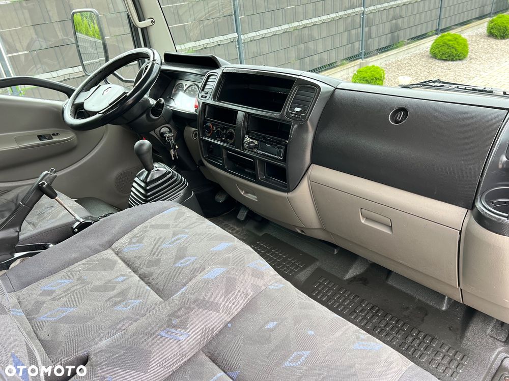 Renault Maxity - 20