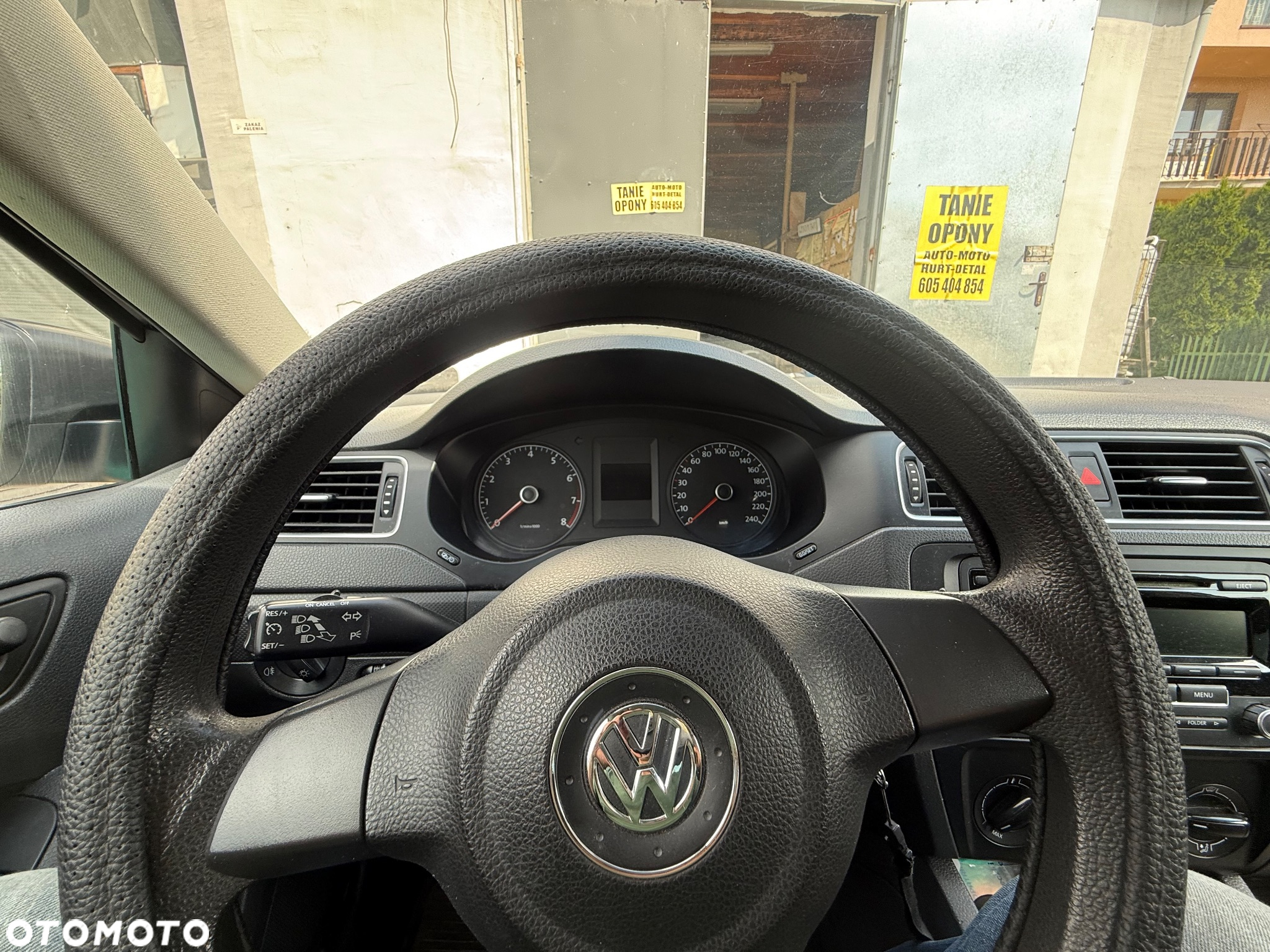 Volkswagen Jetta - 6