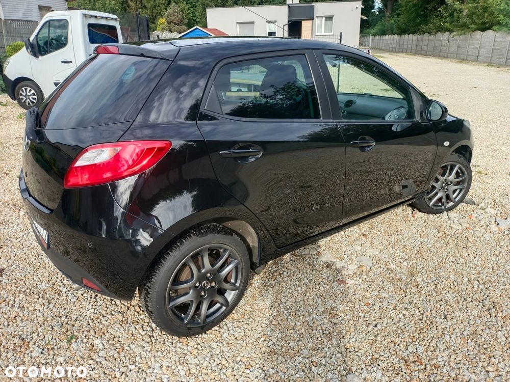 Mazda 2 - 5