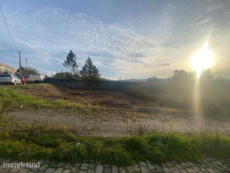 Vende- se terreno - Grande imagem: 2/6