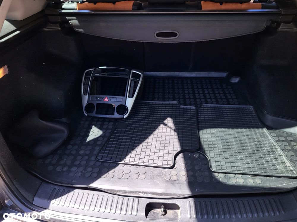 Kia Ceed 1.6 Crdi Comfort + - 10