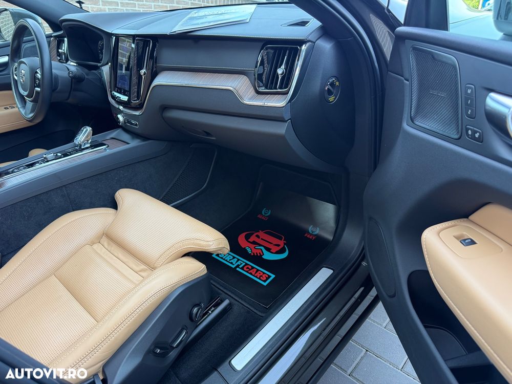 Volvo XC 60 T6 AWD Recharge Geartronic Inscription Expression - 22