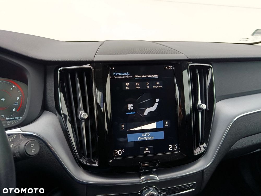 Volvo XC 60 - 18