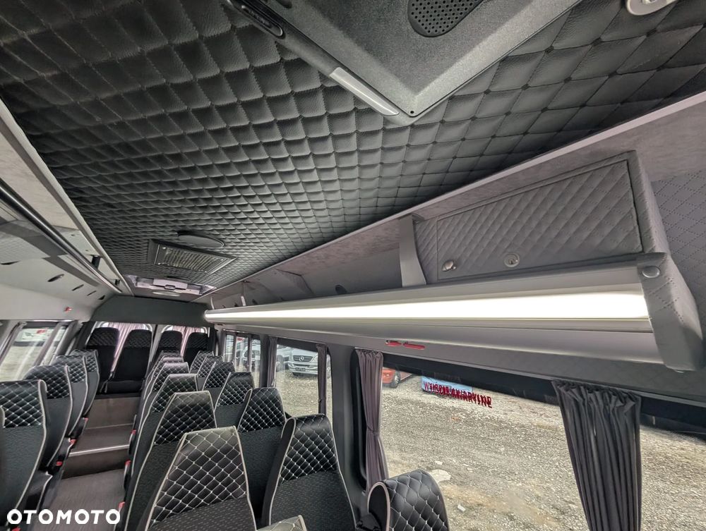 Mercedes-Benz Sprinter 515 - 19