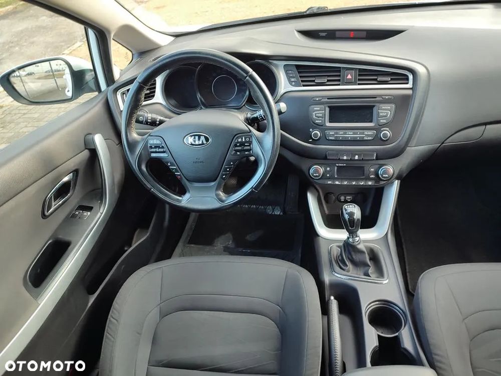 Kia Ceed 1.6 CRDi M - 11