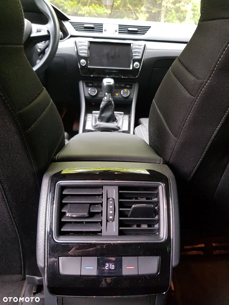 Skoda Superb 1.6 TDI Style - 12