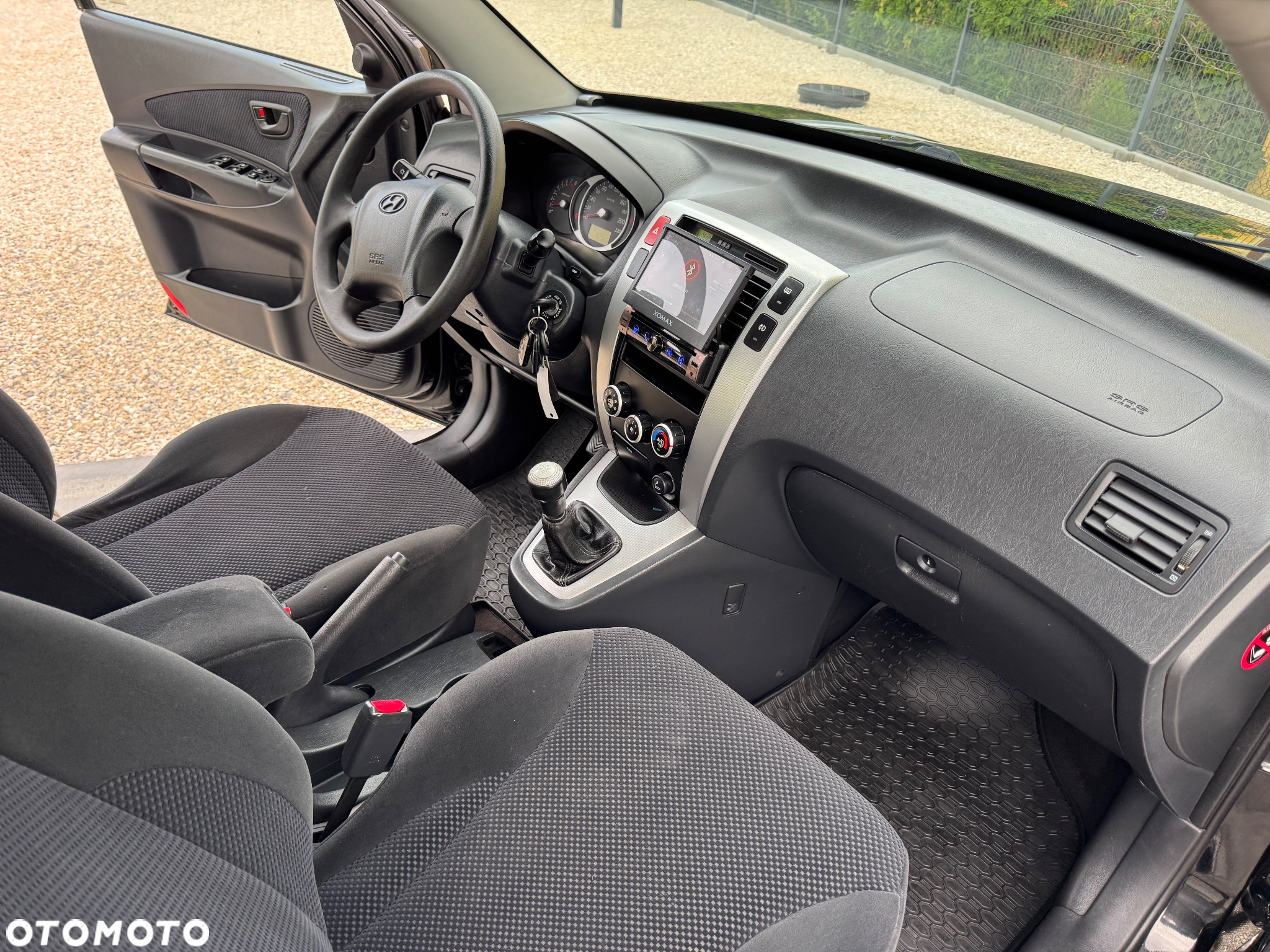 Hyundai Tucson 2.0 Comfort 2WD - 32