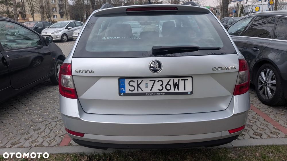 Skoda Octavia ver-1-6-tdi-style - 3