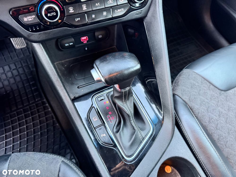 Kia Niro 1.6 GDI Hybrid L Business Line - 18