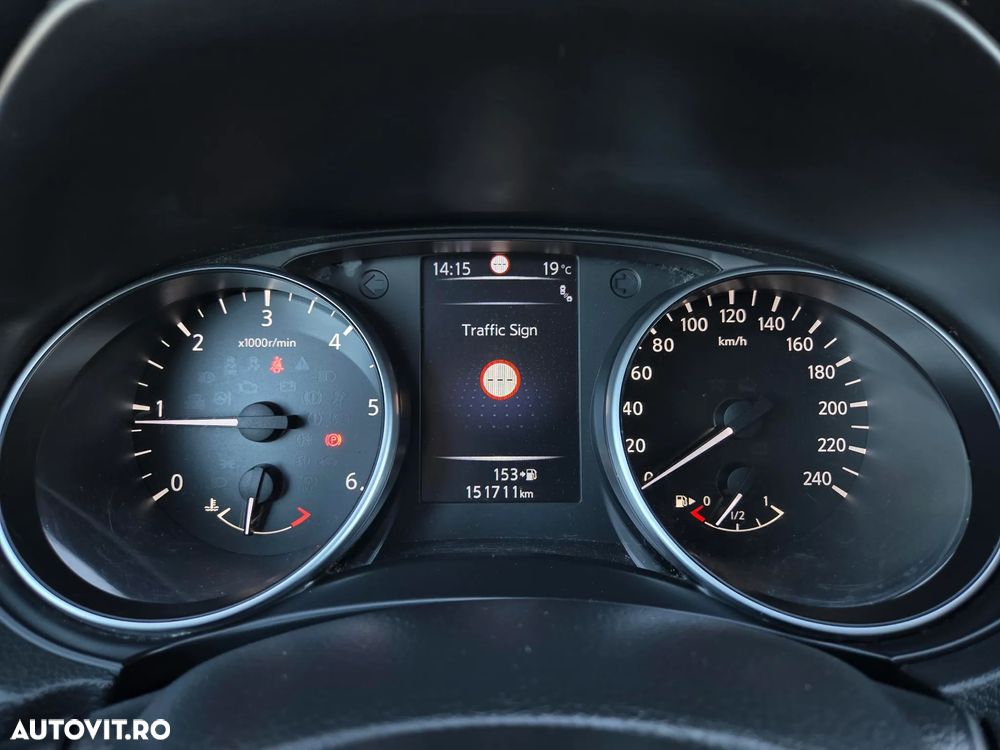 Nissan Qashqai 1.6 DCI TEKNA - 23