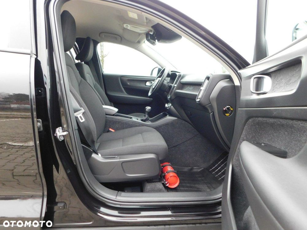 Volvo XC 40 D3 Momentum - 12