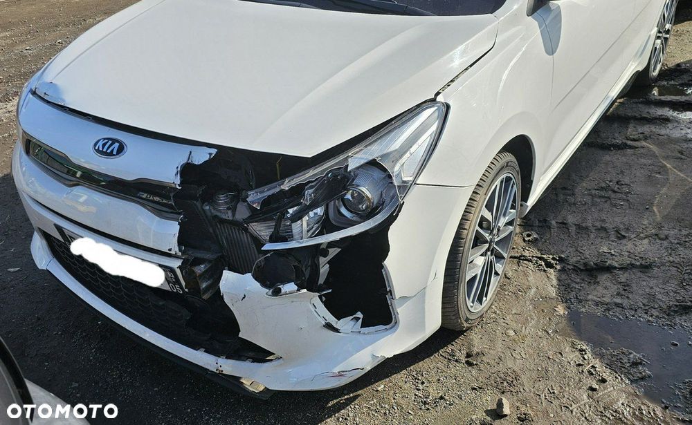 Kia Rio - 9