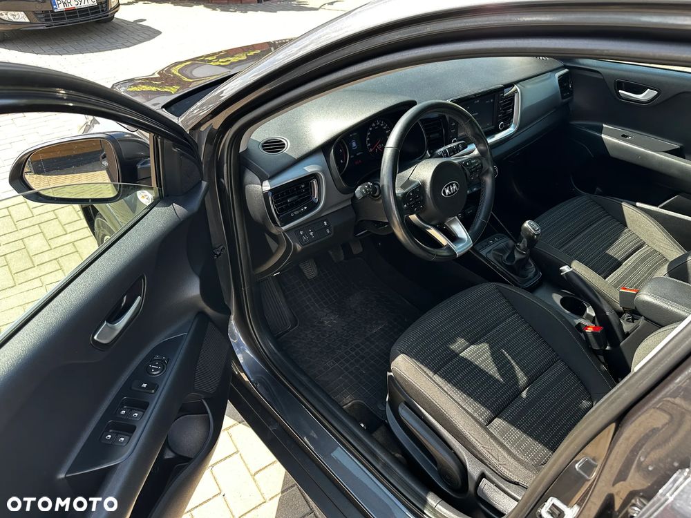 Kia Stonic - 6