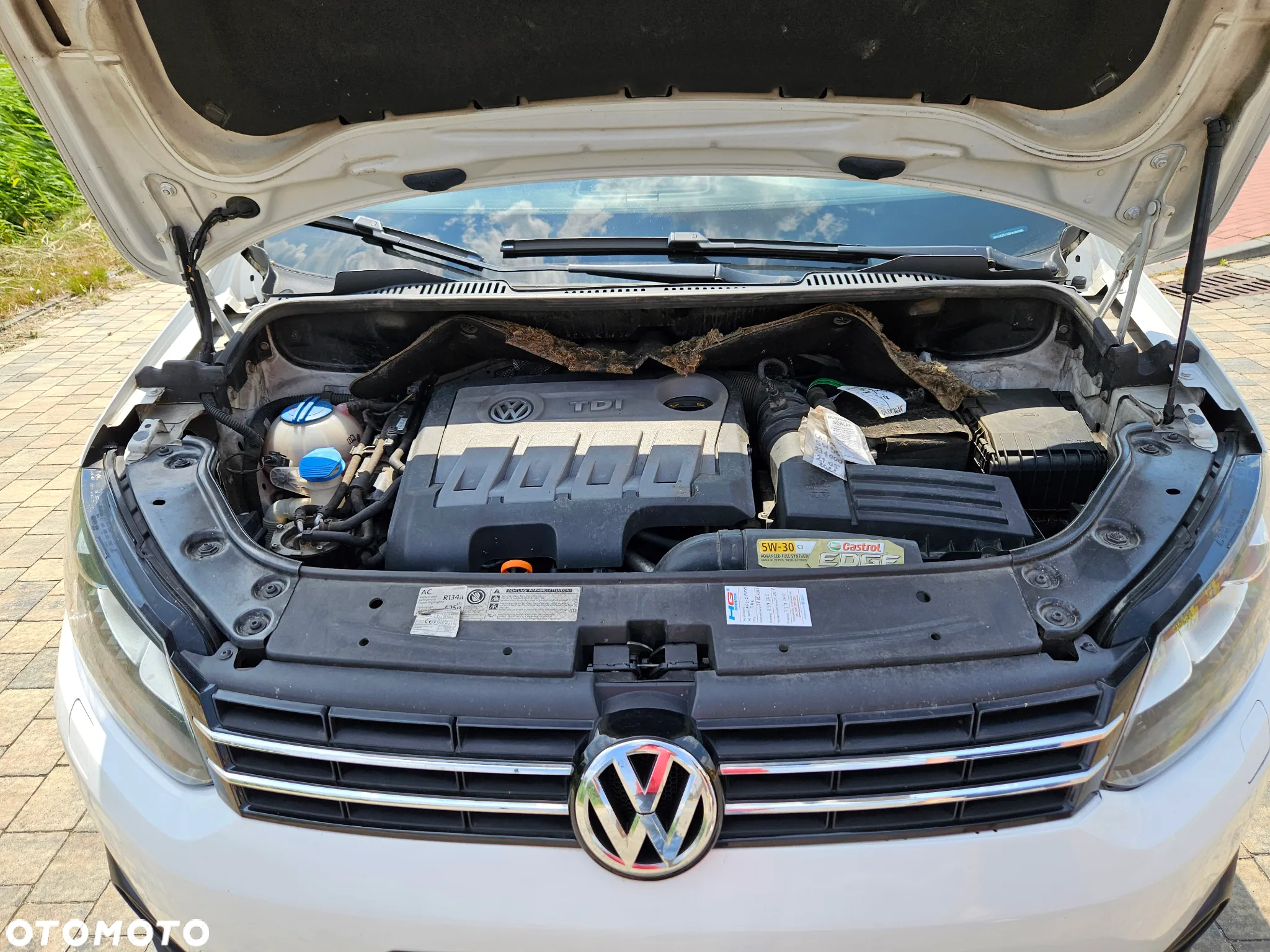 Volkswagen Touran 2.0 TDI DPF Cross DSG - 16