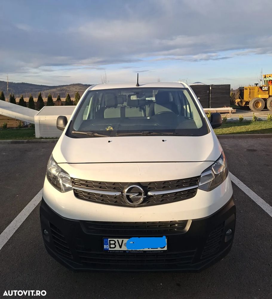Opel Vivaro - 1