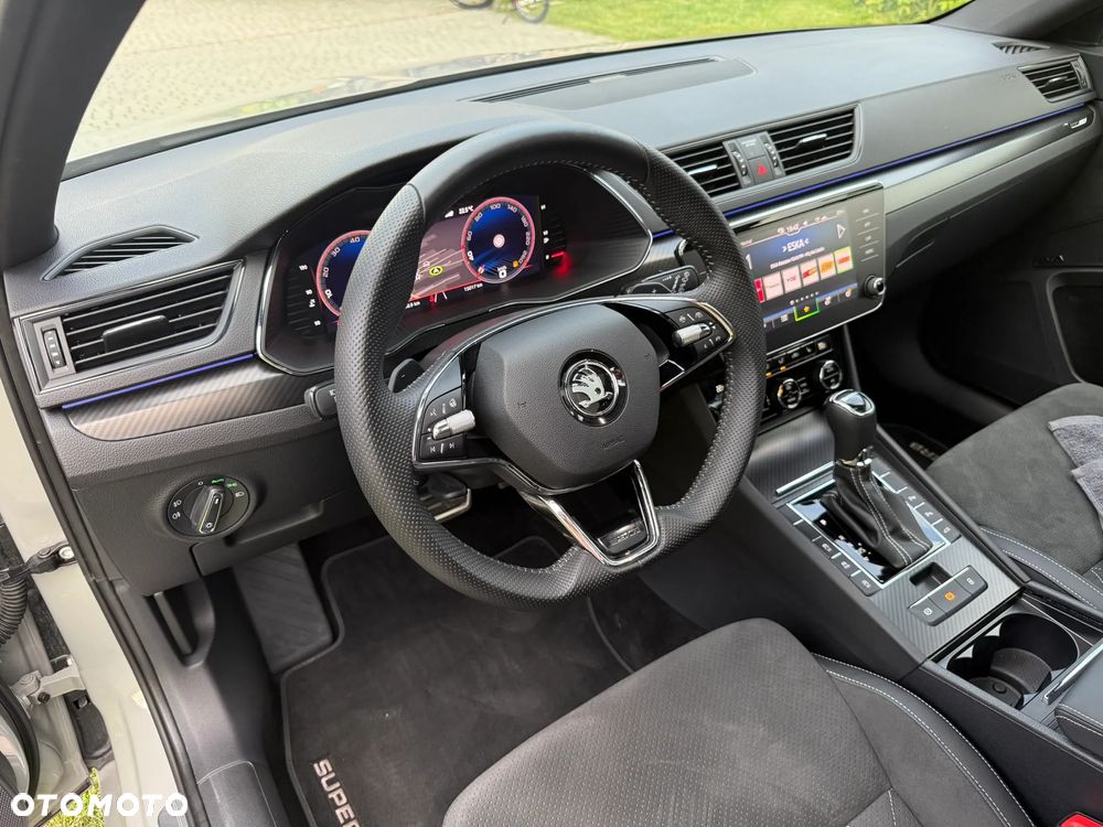 Skoda Superb 2.0 TSI Sportline DSG - 20