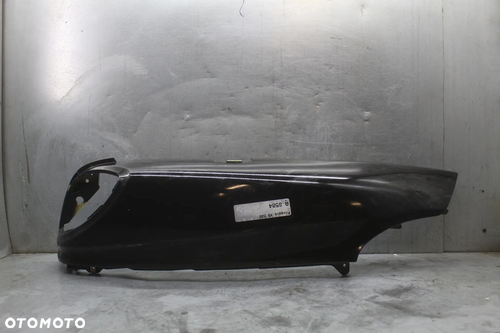 Piaggio X9 500 bok boczek owiewka tył ogon prawy - 1