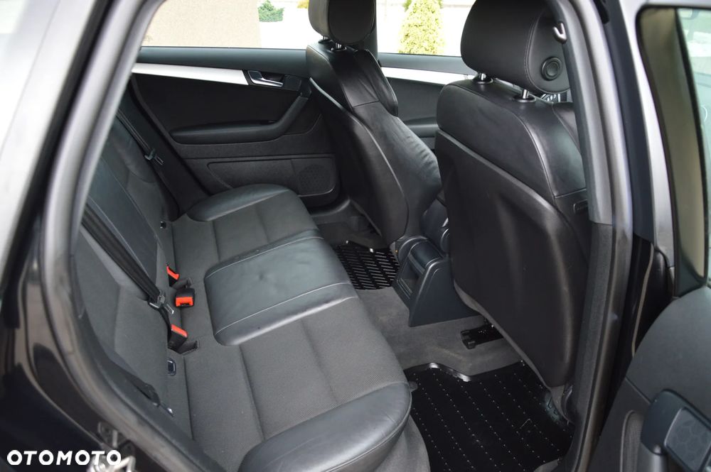 Audi A3 Sportback 2.0 TDI DPF S line Sportpaket plus - 19