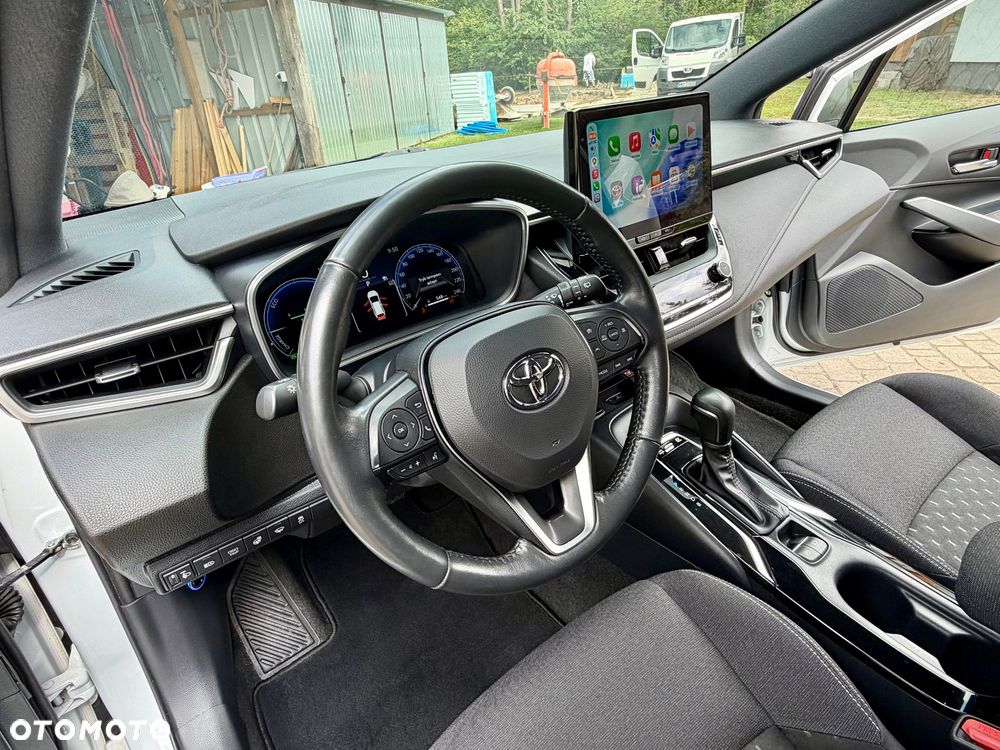 Toyota Corolla 1.8 Hybrid Comfort - 23