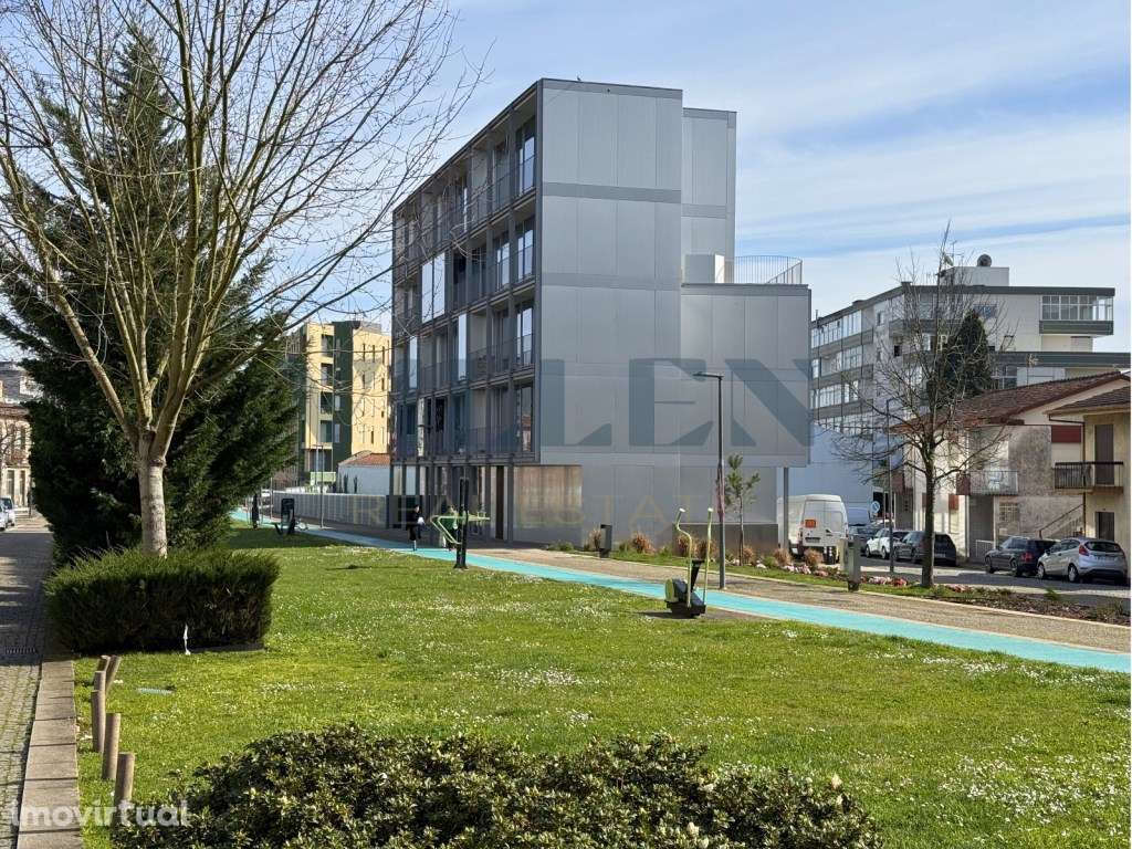 T3 Duplex em edifício com prémio de arquitetura e 3 lugares de gara... - Grande imagem: 3/29