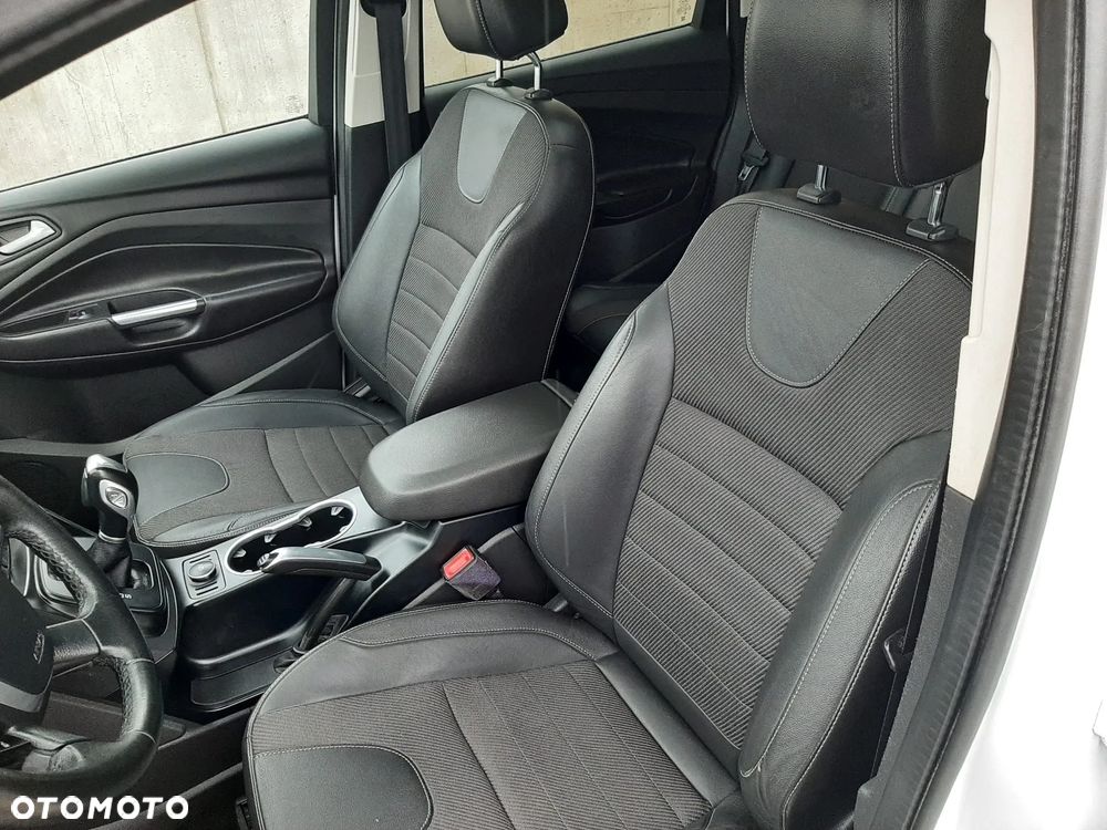 Ford Kuga 2.0 TDCi 4x4 Individual - 25
