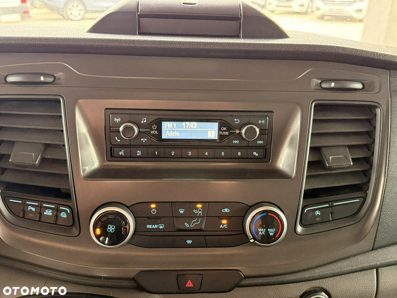 Ford Transit - 18