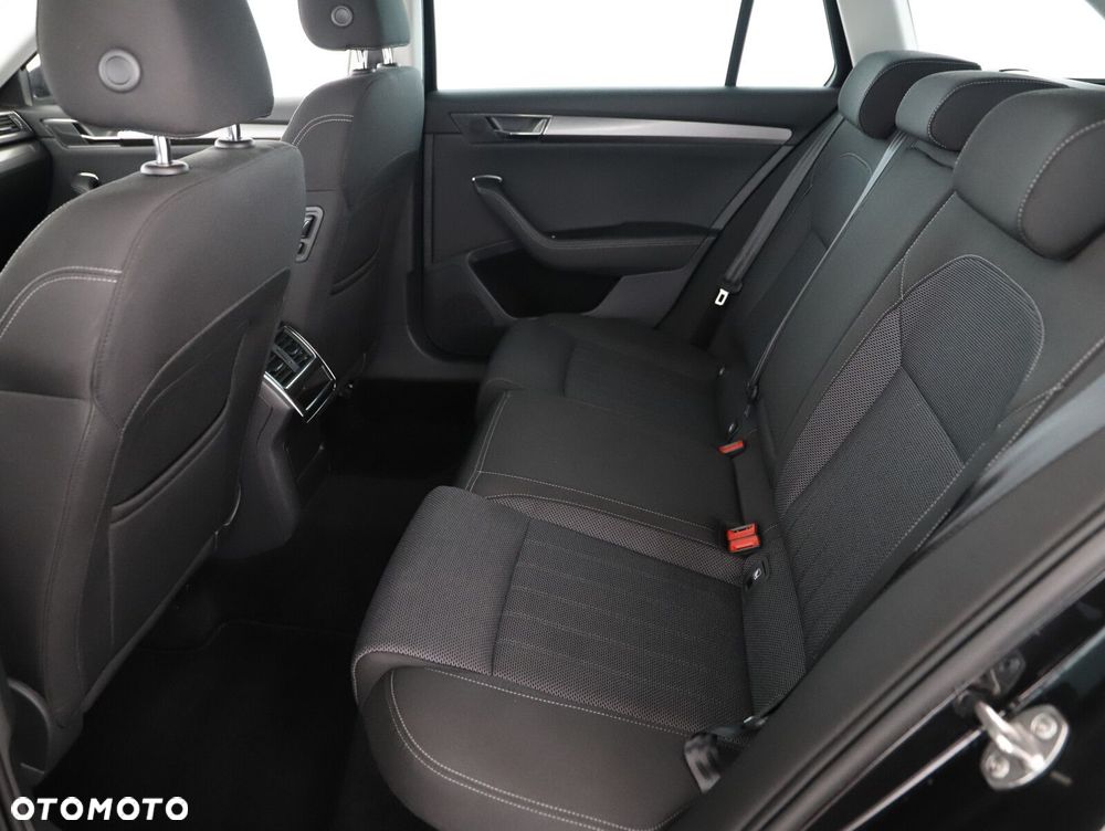 Skoda Superb 2.0 TDI SCR Style DSG - 12