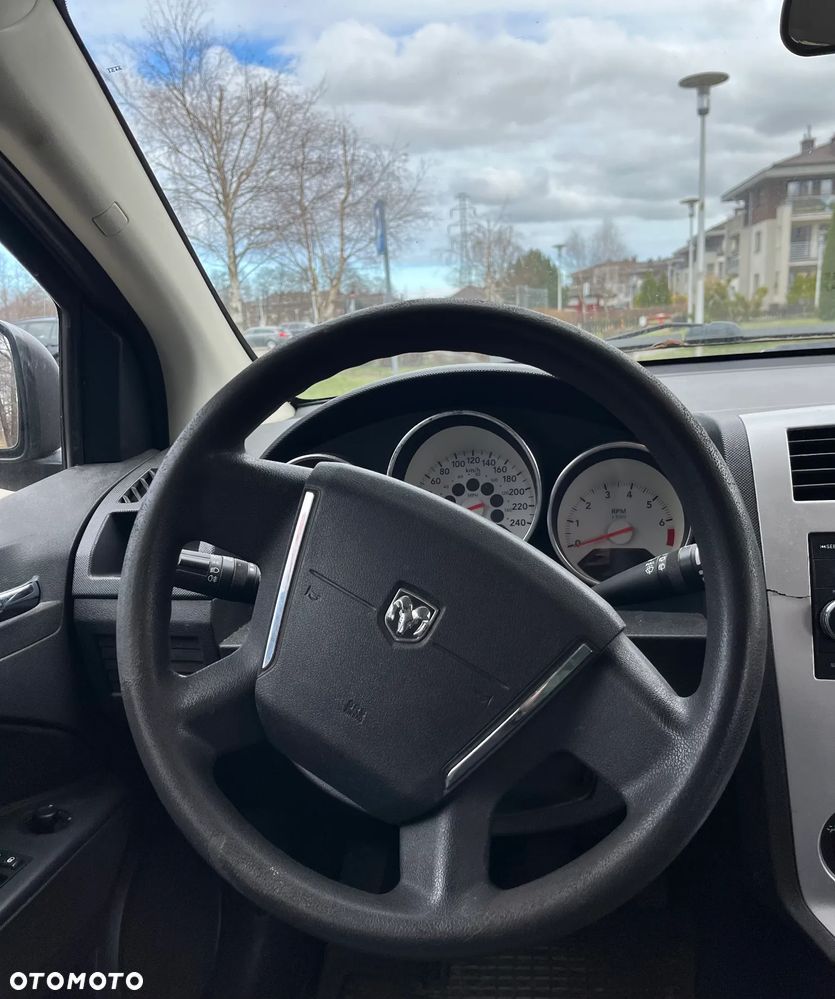 Dodge Caliber 1.8 SE - 9