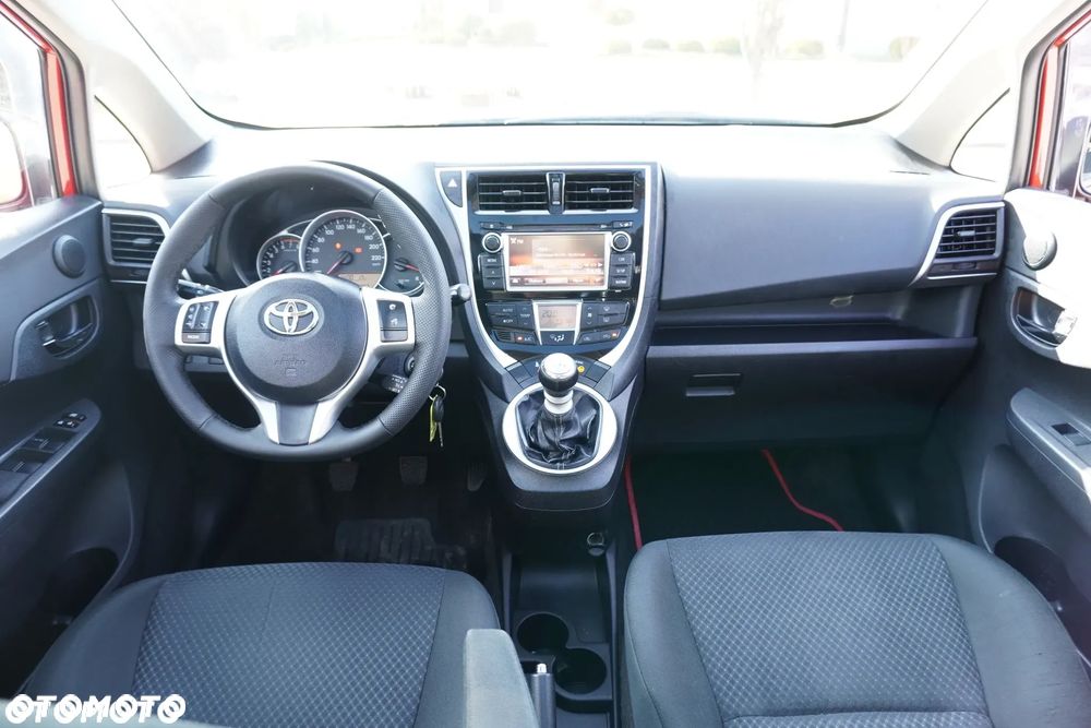 Toyota Verso S - 8