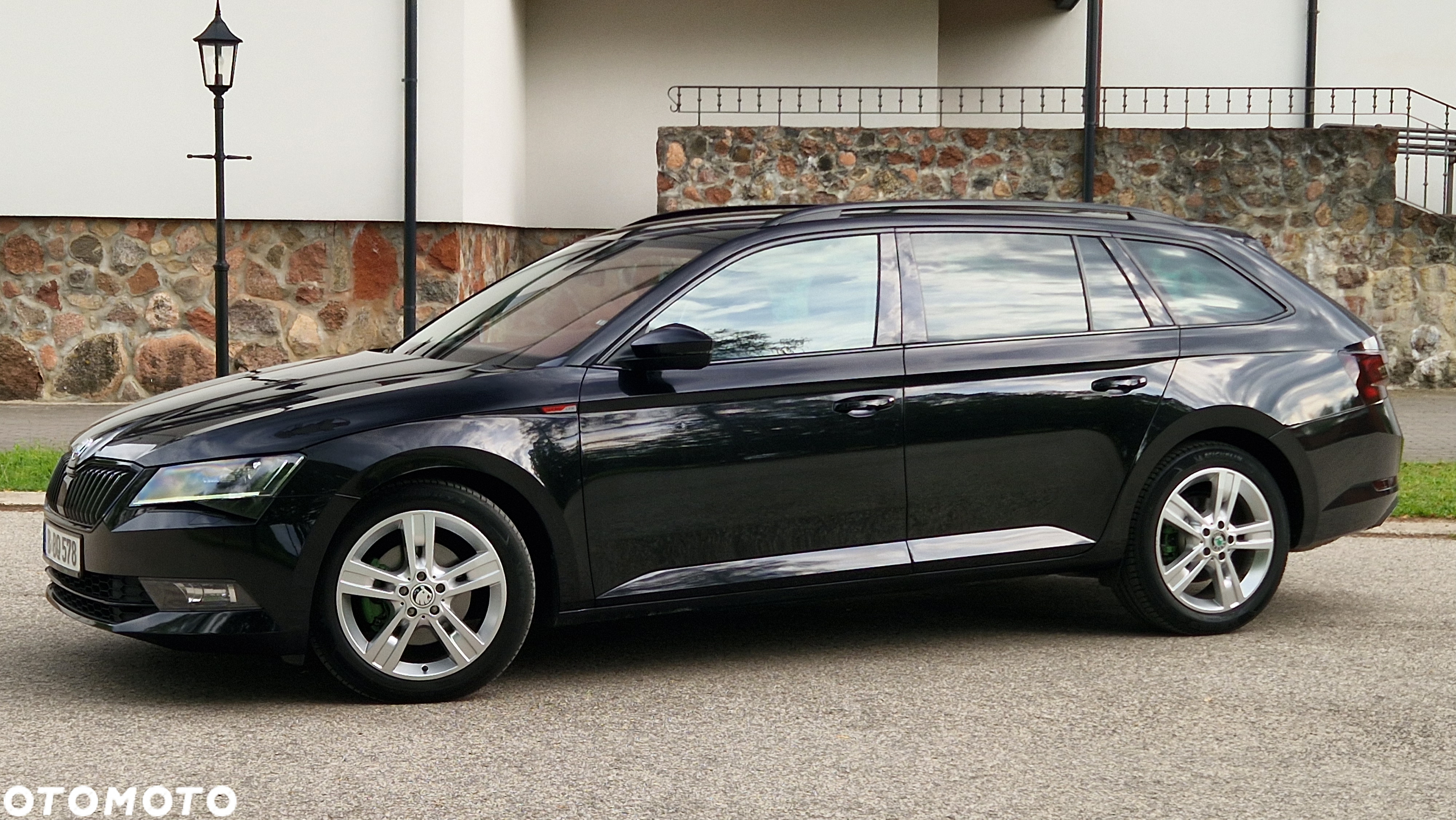 Skoda Superb 2.0 TDI 4x4 DSG Premium Edition - 3