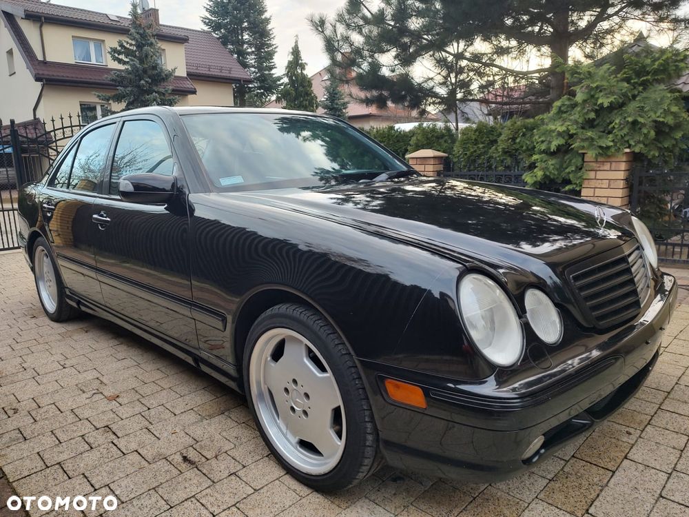 Mercedes-Benz Klasa E - 1