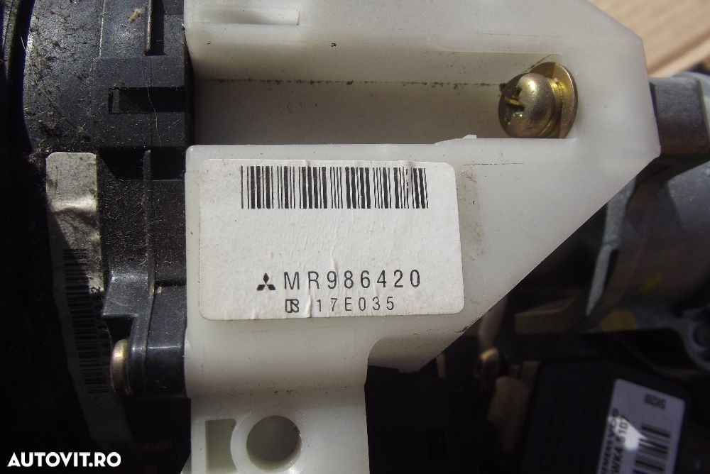 Bloc Lumini Mitsubishi Colt 2003-2012 spirala volan dezmembrez Colt - 1