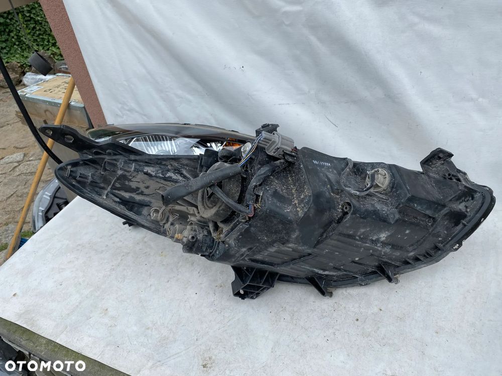 lampy mazda 2 komplet eu całe - 4