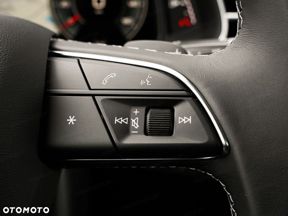 Audi Q8 - 9