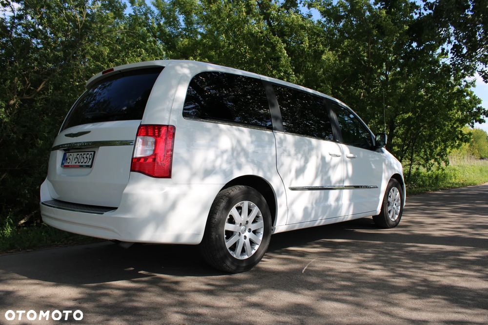 Chrysler Town & Country 3.6 Touring - 10