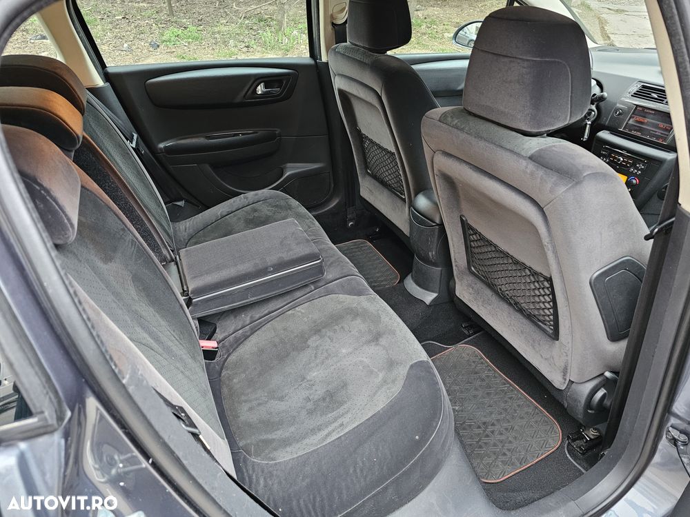 Citroën C4 1.6 HDI FAP EGS6 Exclusive - 11