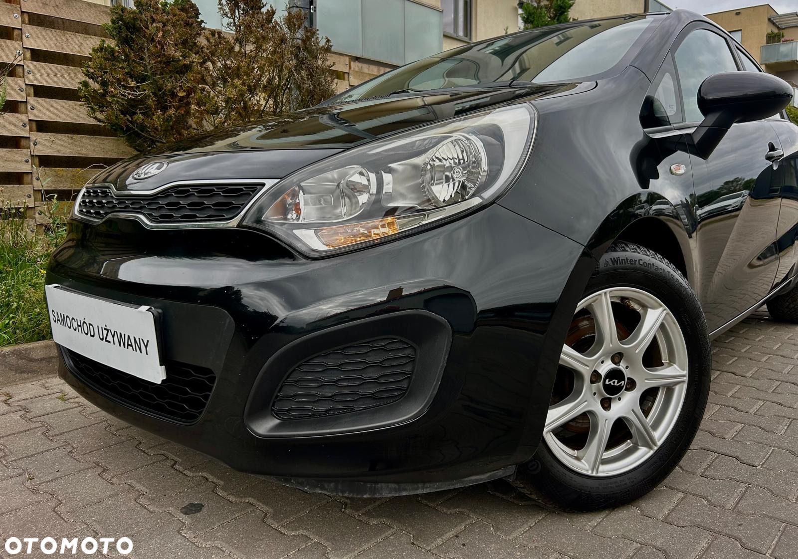 Kia Rio - 1