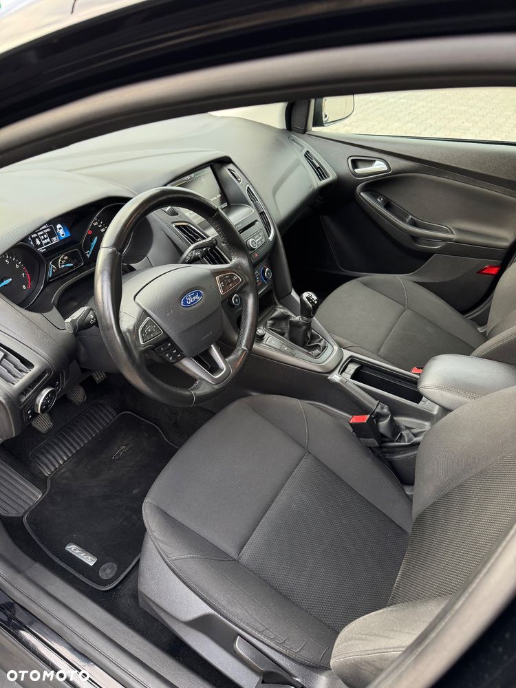 Ford Focus - 16