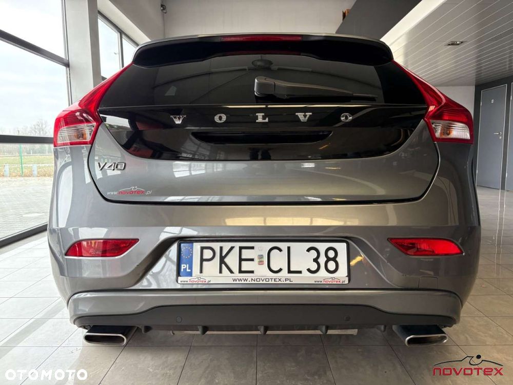 Volvo V40 T4 Momentum - 6