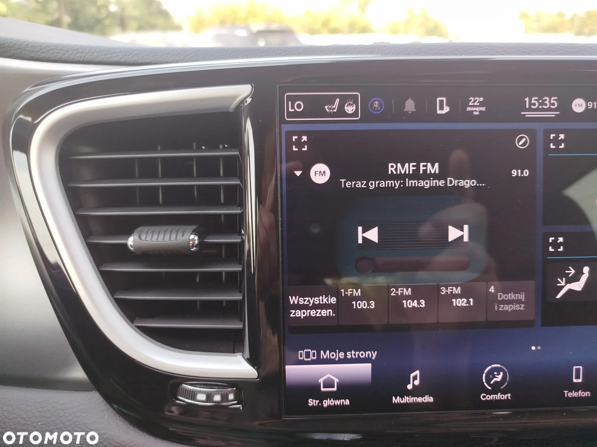Chrysler Pacifica - 13