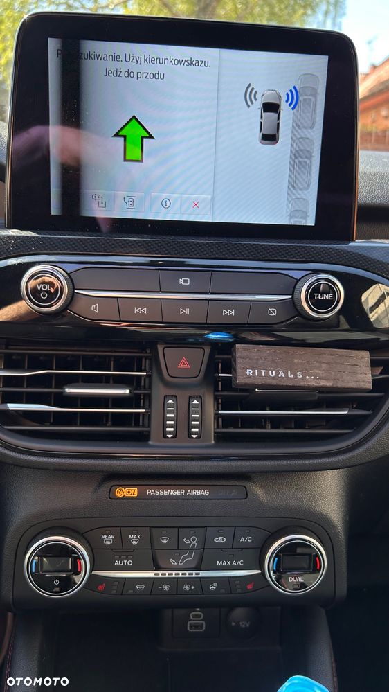 Ford Kuga - 23