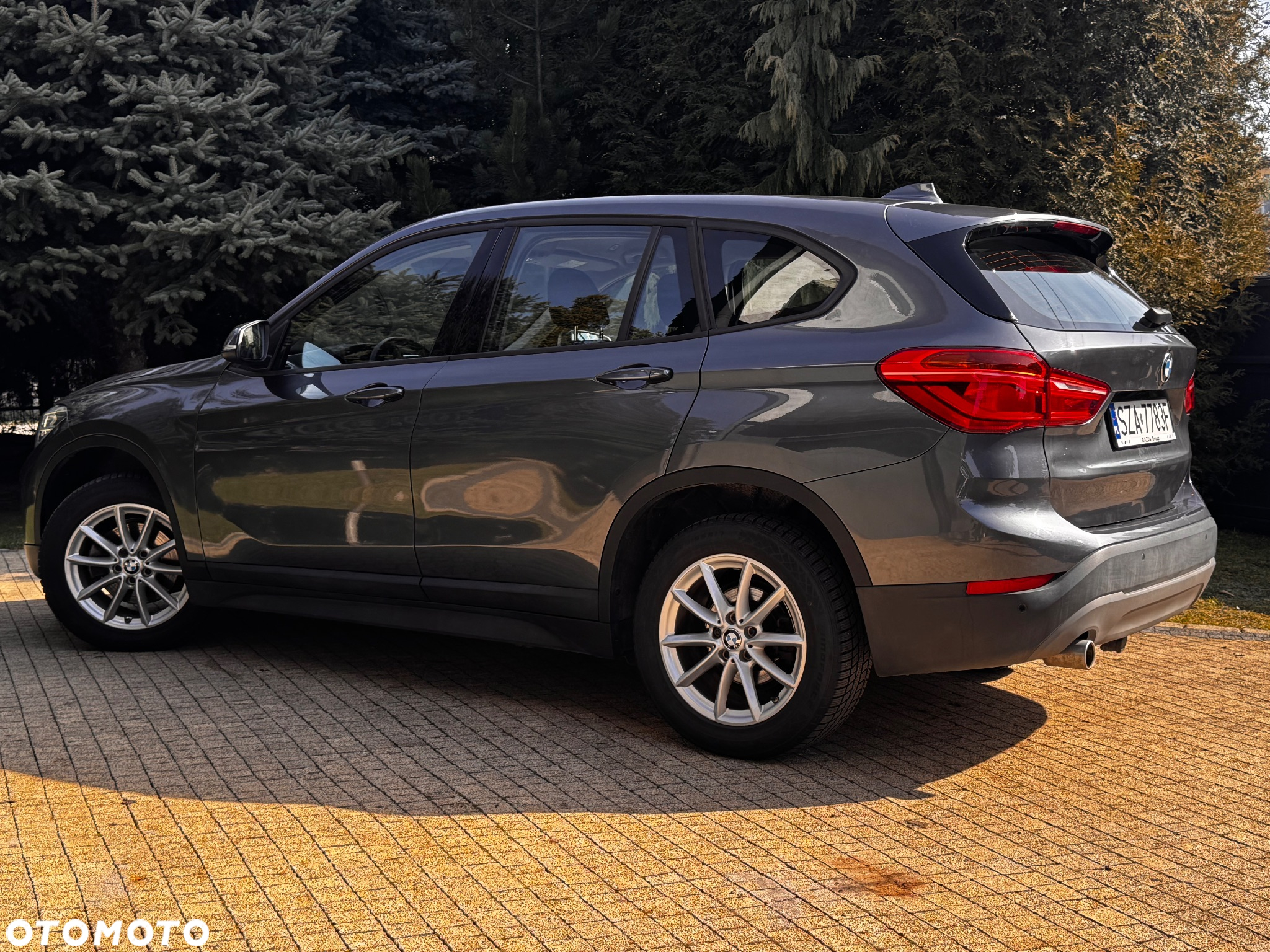 BMW X1 sDrive18i xLine - 28