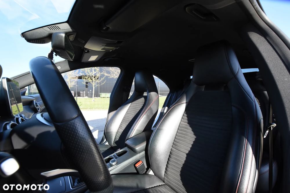 Mercedes-Benz CLA 200 AMG Line - 13