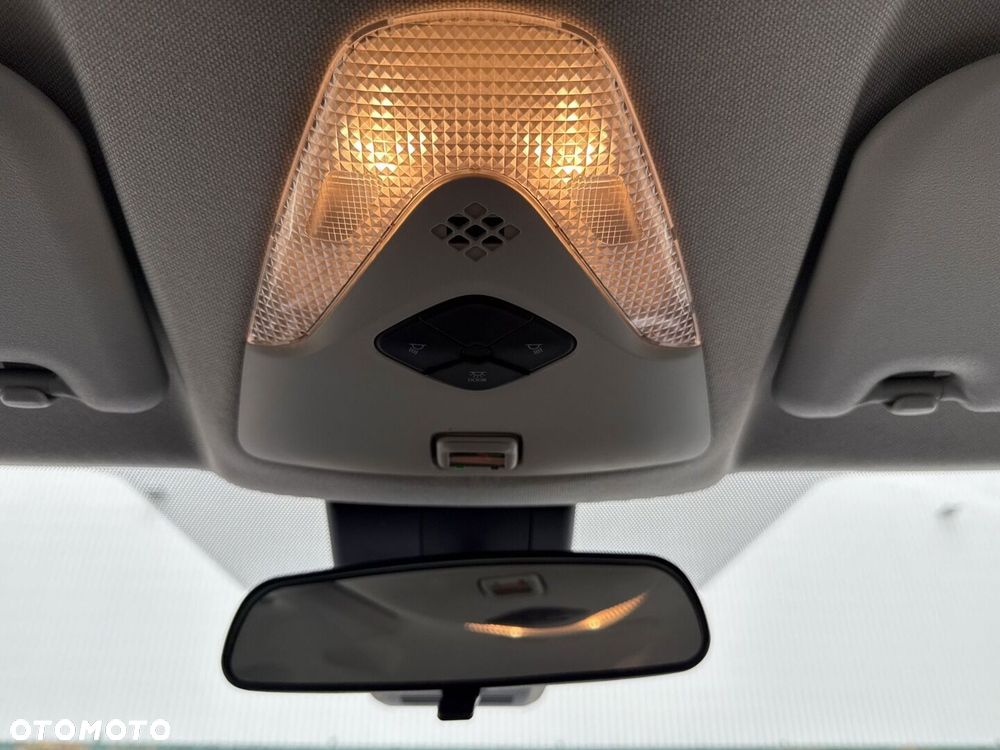 Toyota C-HR 1.8 Hybrid GPF Comfort - 22