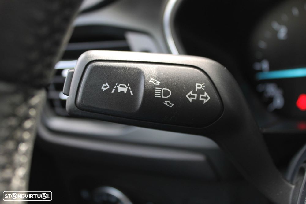 Ford Focus 1.5 TDCi EcoBlue Titanium - 11