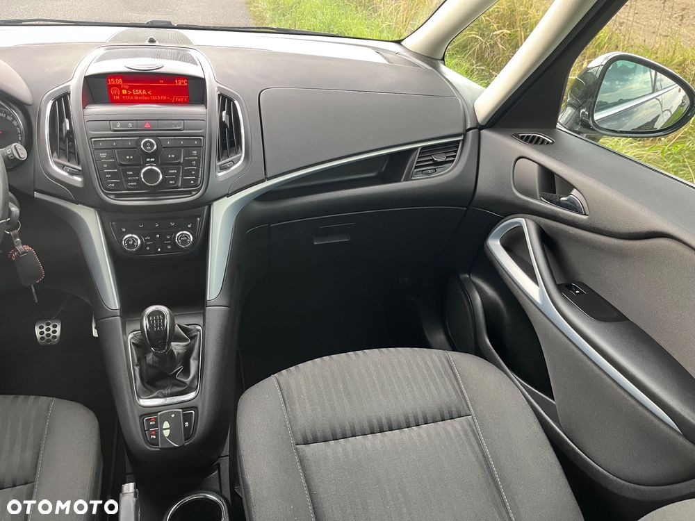 Opel Zafira 1.4 Turbo Edition - 33