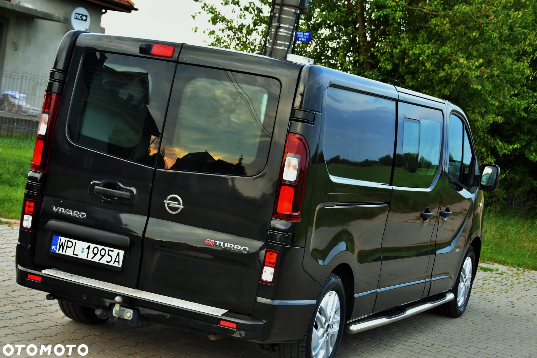 Opel Vivaro L2H1 2.9t Elegance - 12