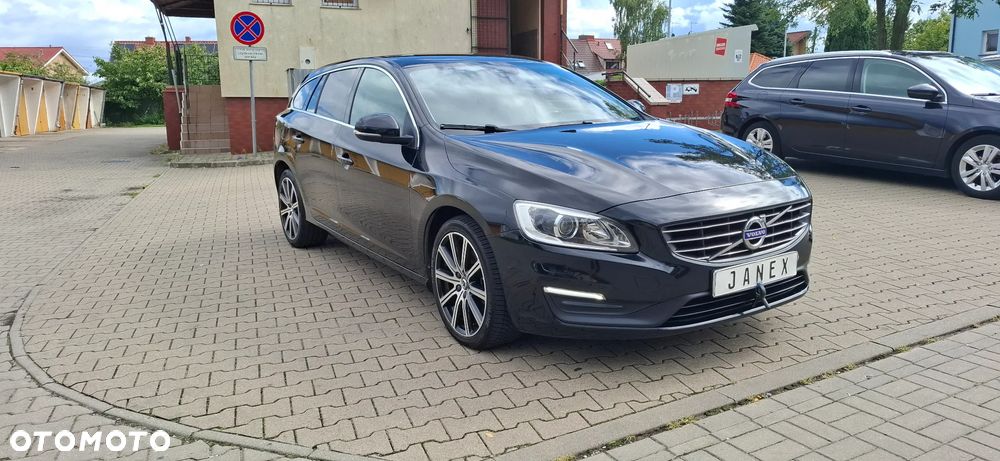 Volvo V60 D3 Drive-E Momentum - 3