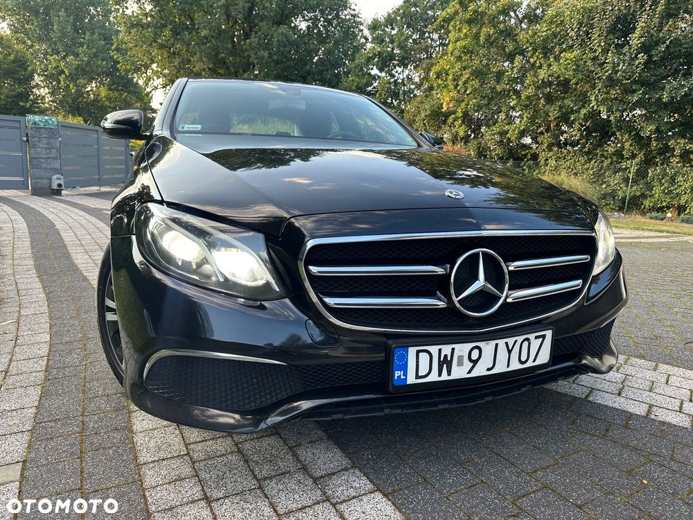 Mercedes-Benz Klasa E 200 d 9G-TRONIC - 1